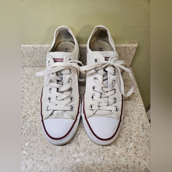 Converse Shoes - Women's White Low-Top Converse Sneakers